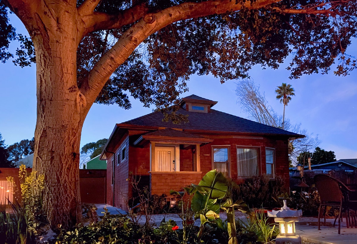 Luxury Cottage in Garden & Jacuzzi under stars