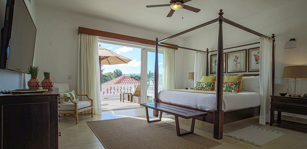Luxury VIP 4-Bedroom Villa at Lifestyle Resorts
