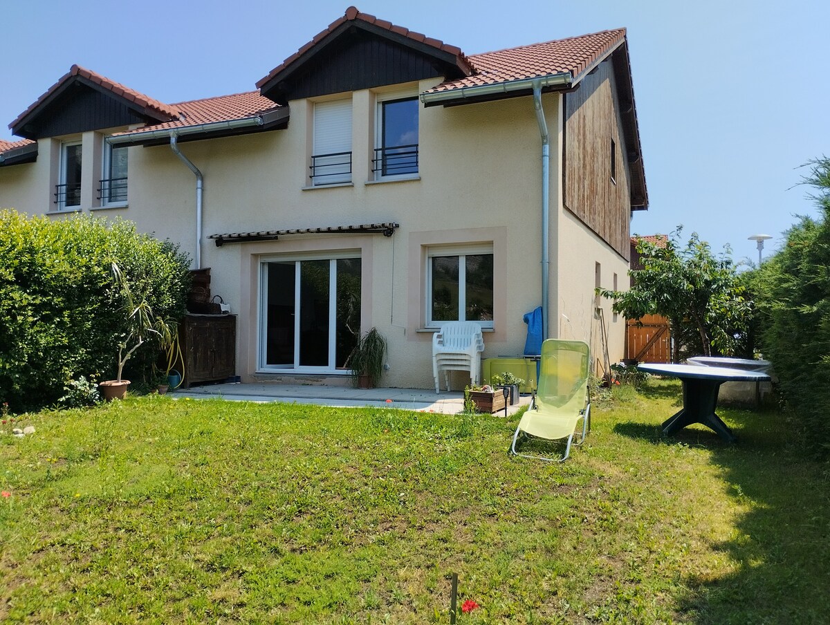 Maison 2 chambres avec  jardin, parking, 05000 GAP