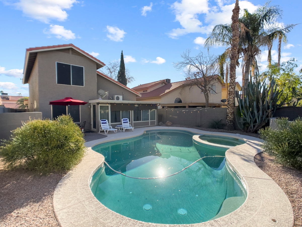 Desert Oasis - 3bdr luxury home pool/game room