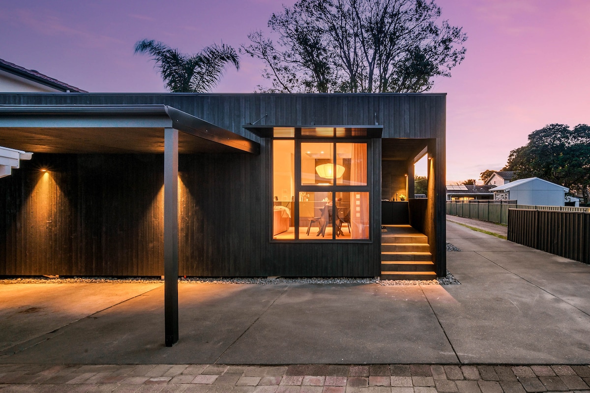 Charred Cabin - Japanese Inspired Retreat