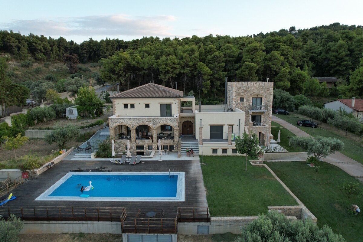 Villa Kalamos /Sea View and Pool nearby Athens