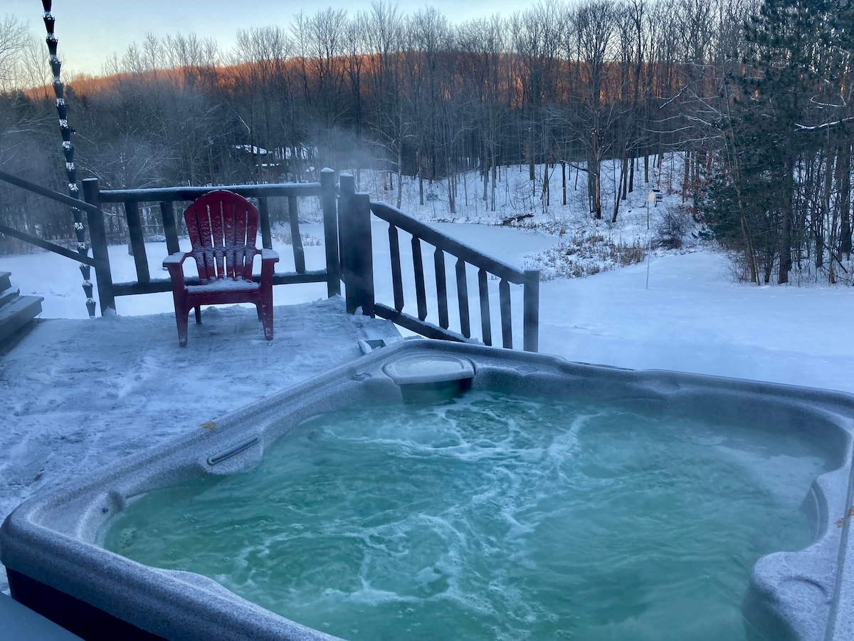 舒适的滑雪度假胜地，配备热水浴缸…… 7分钟即可抵达滑雪场！