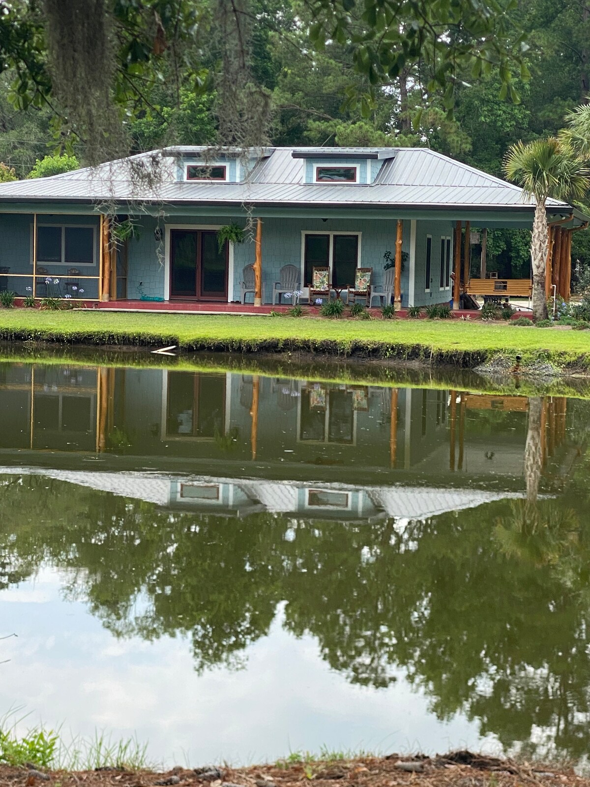 池塘上的小屋（ Le Cottage on the Pond ） ，宁静的藏身之处