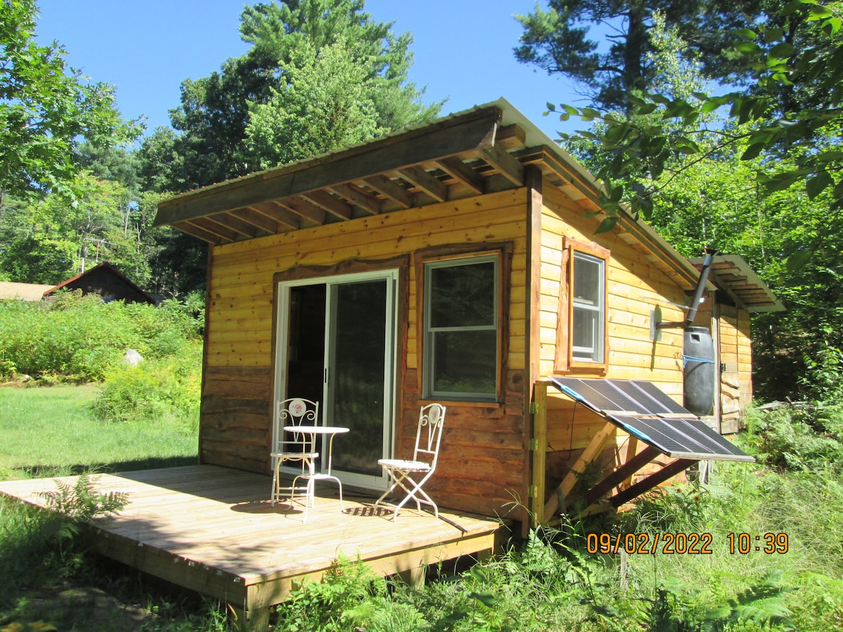 New Solar Cabin w/ outhouse, by Woodland Stream