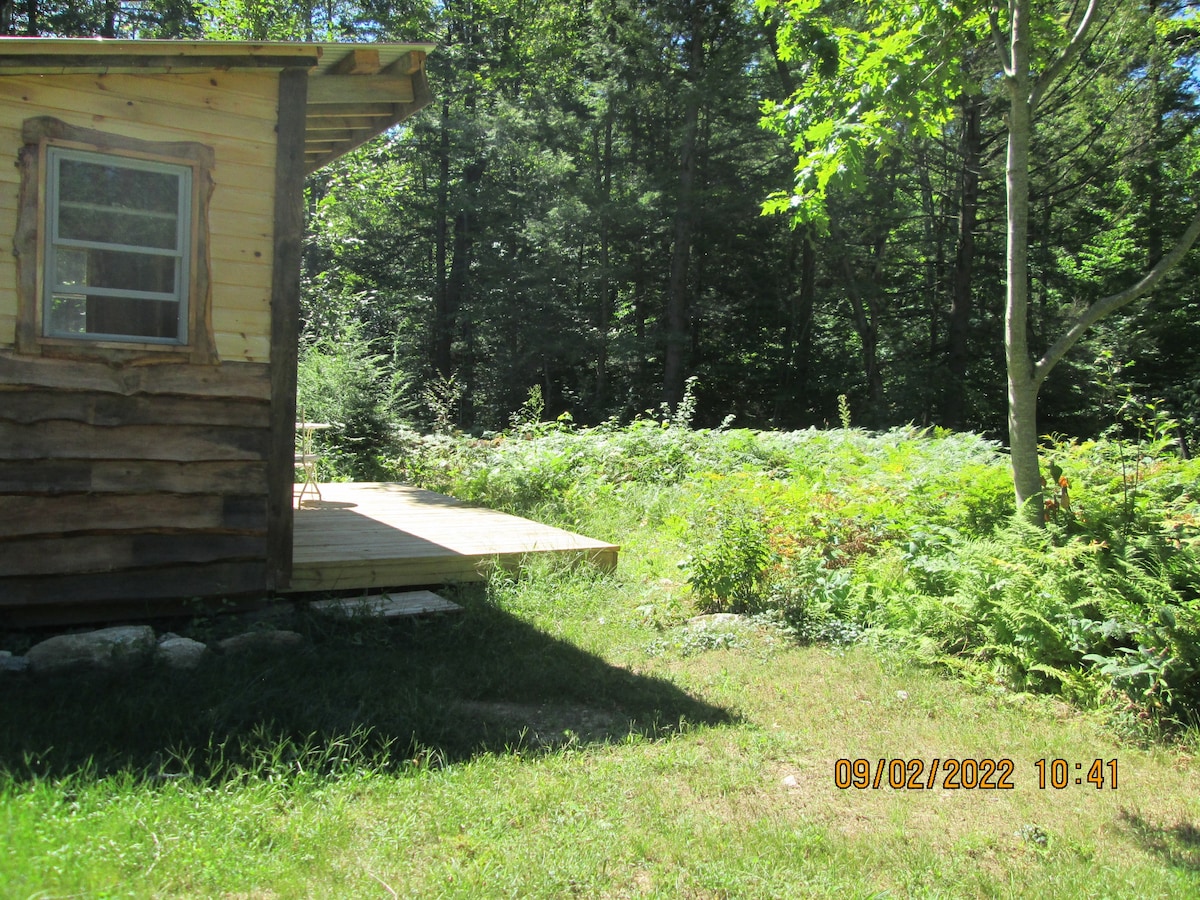 New Solar Cabin w/ outhouse, by Woodland Stream