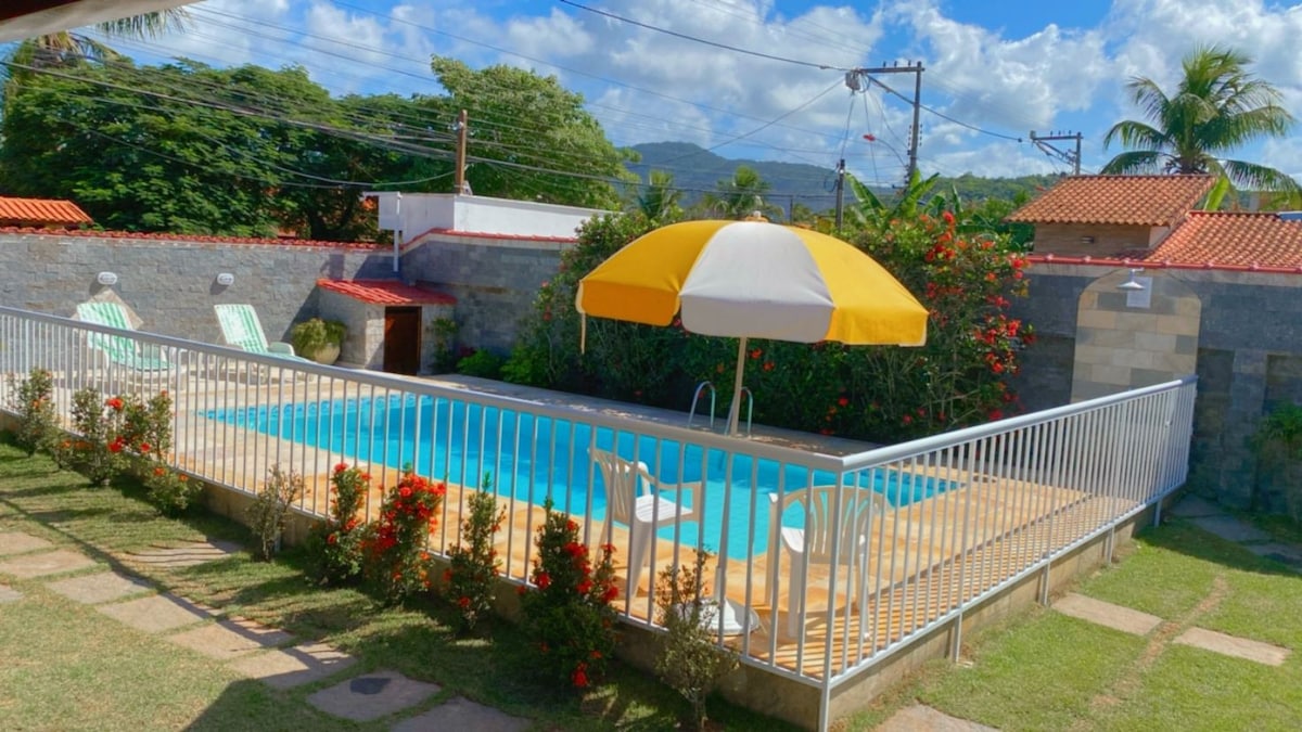 Cantinho da Vivi. Casa agradável com piscina