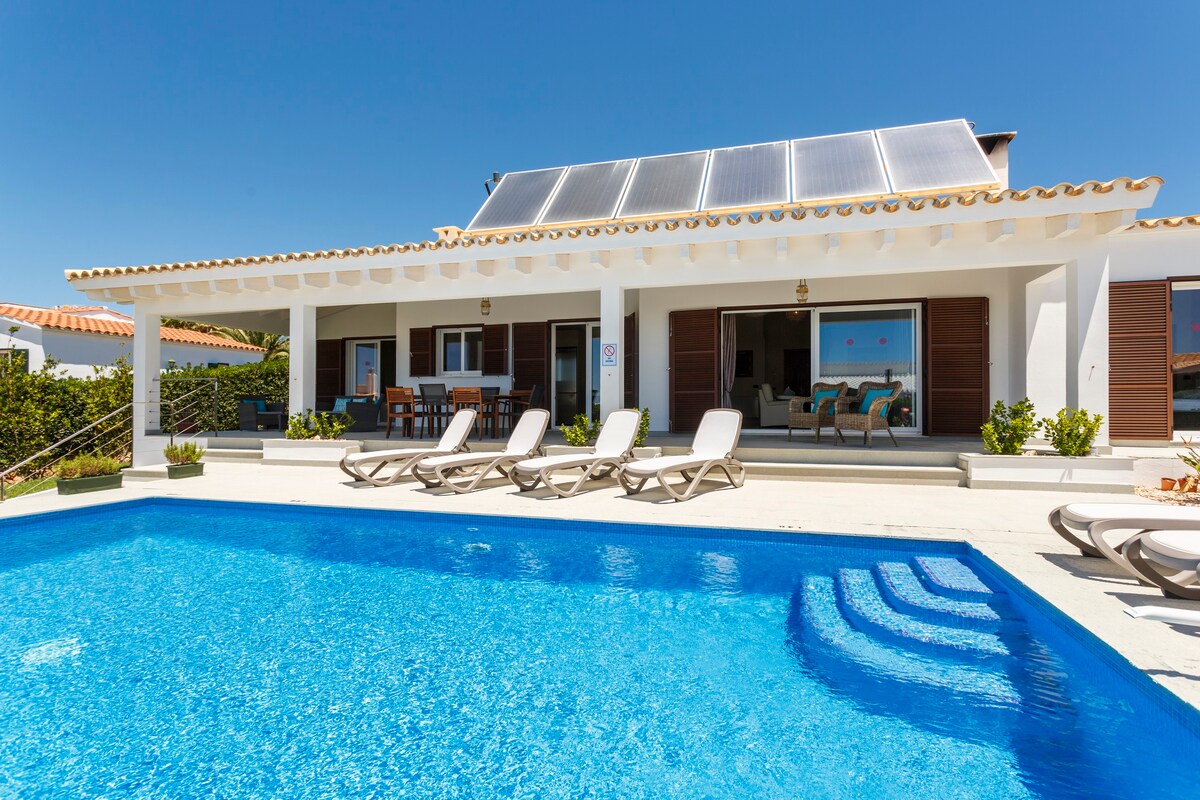 Bini Sole - Villa de lujo con piscina en Menorca﻿