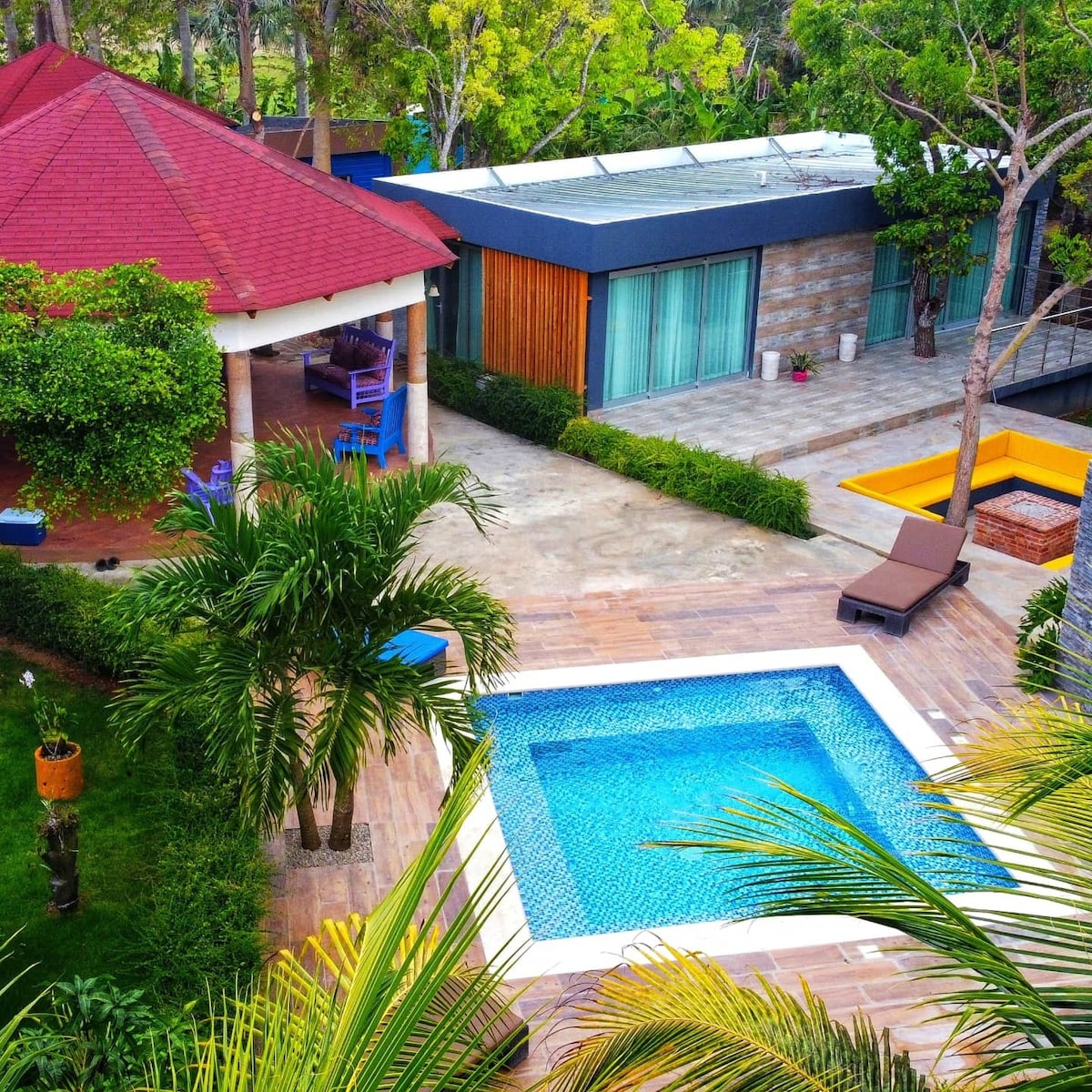 Villa acogedora de 6 hab en plena naturaleza.