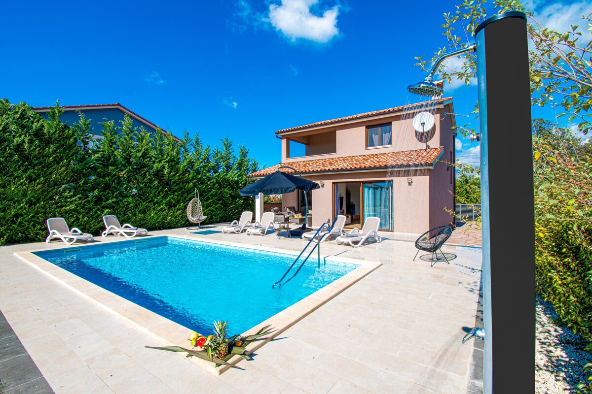 Villa Moki with private pool