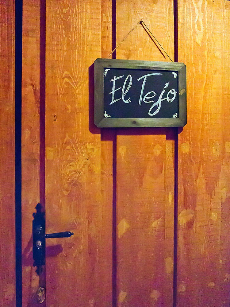 El TEJO。Lozoya Pueblo温馨舒适的套房