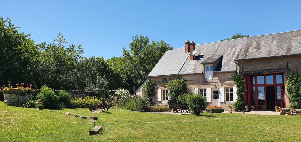 Knusse 3-sterren gîte "la Source" in de Bourgogne