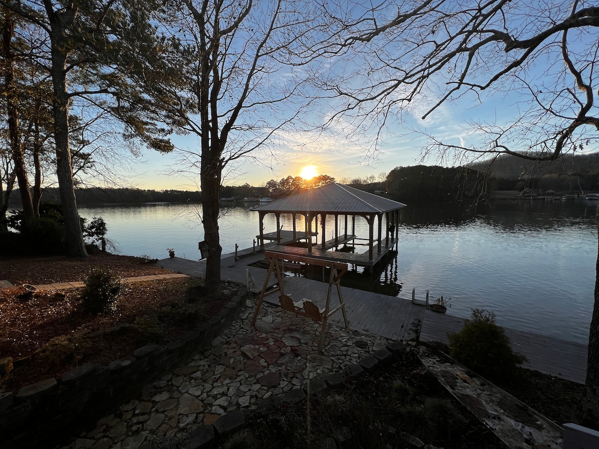 Lake Life - Neely Henry的4卧室海滨房源