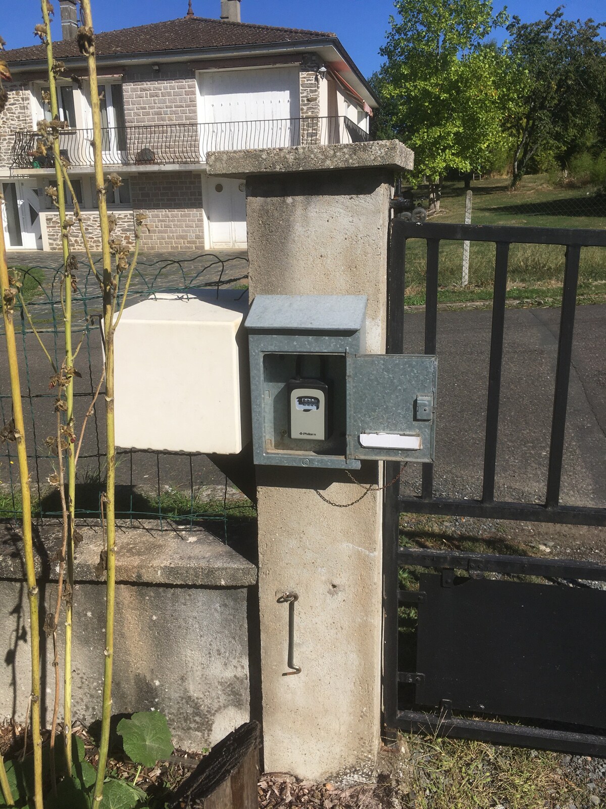 maison chaleureuse  dans un bourg de campagne