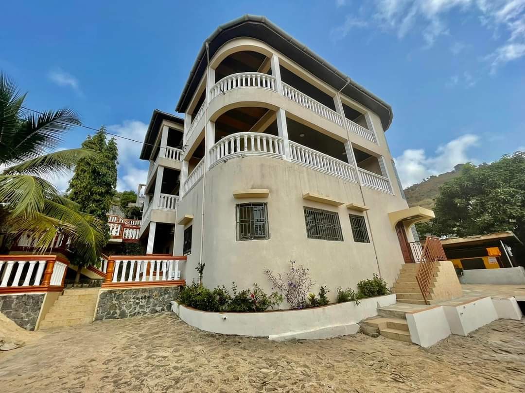 Two bedroom self-contained apartment - Gbane House