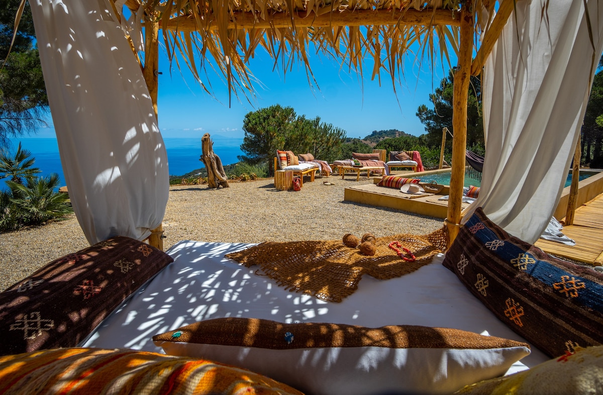 西西里岛海滨私人泳池畔海景别墅