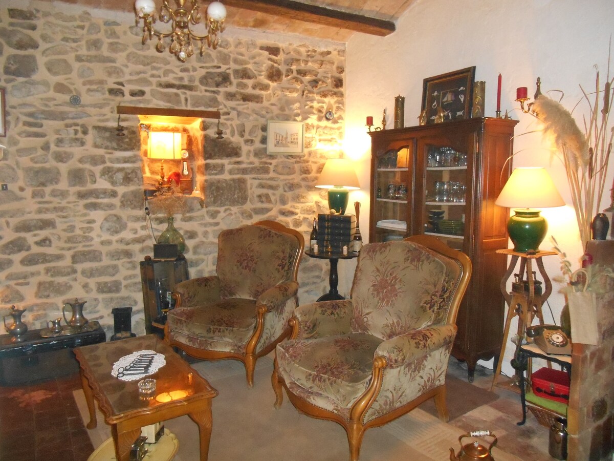 petite maison de village aux portes des cevennes