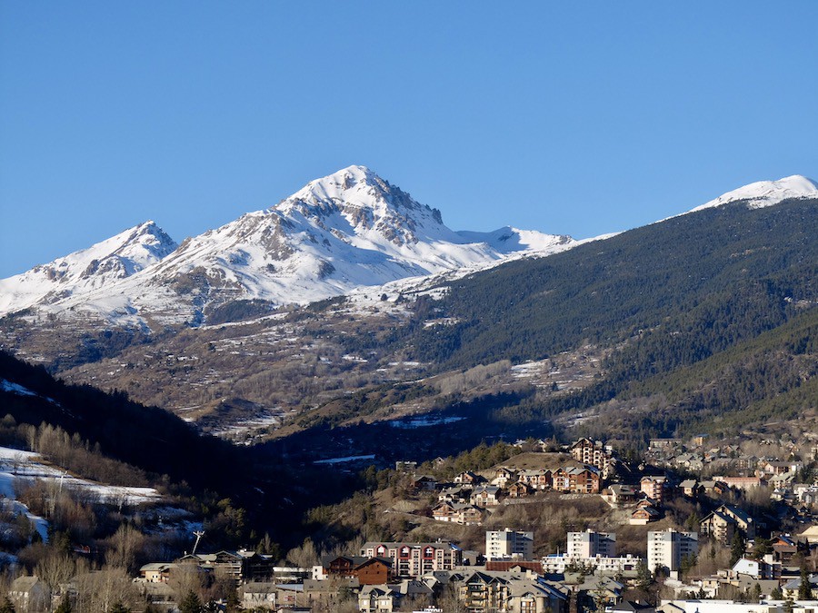 Appart cosy, balcon vue superbe, parking gratuit.