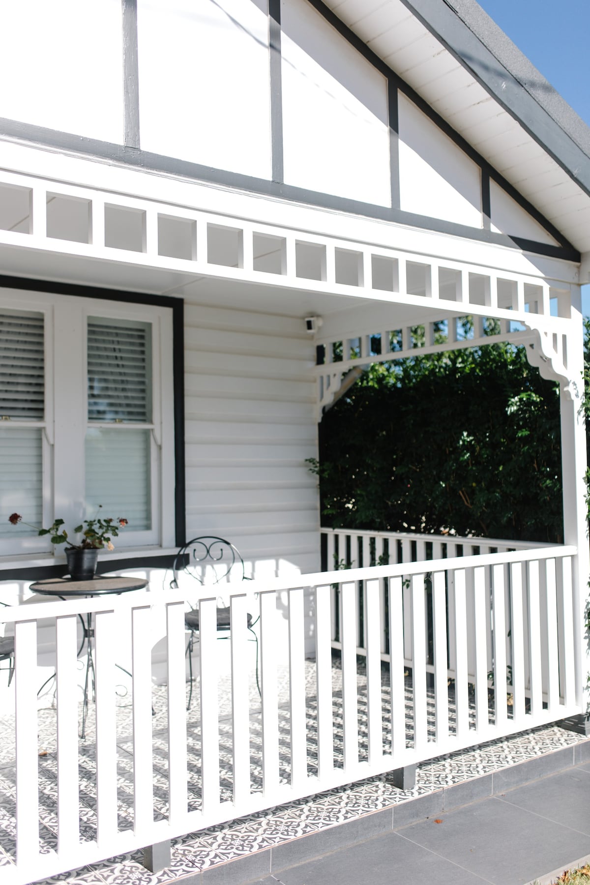 Quiet Central Cottage