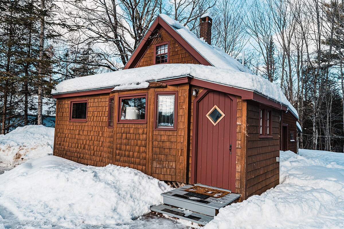 The Cozy Cottage