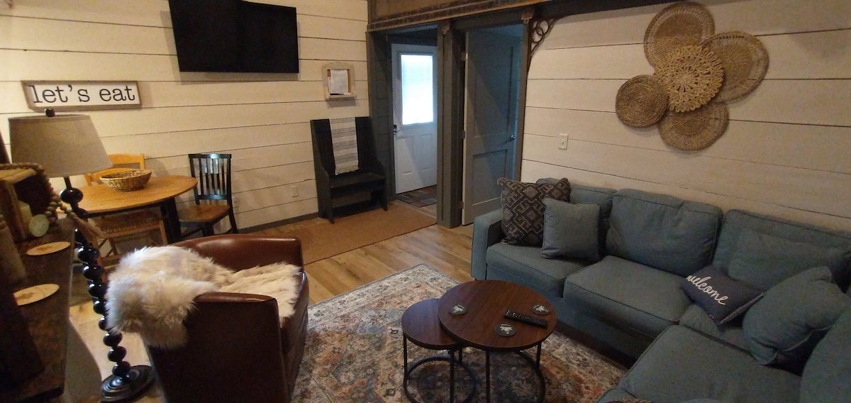 Carriage House - Private Dwelling.  3 beds, 1 bath