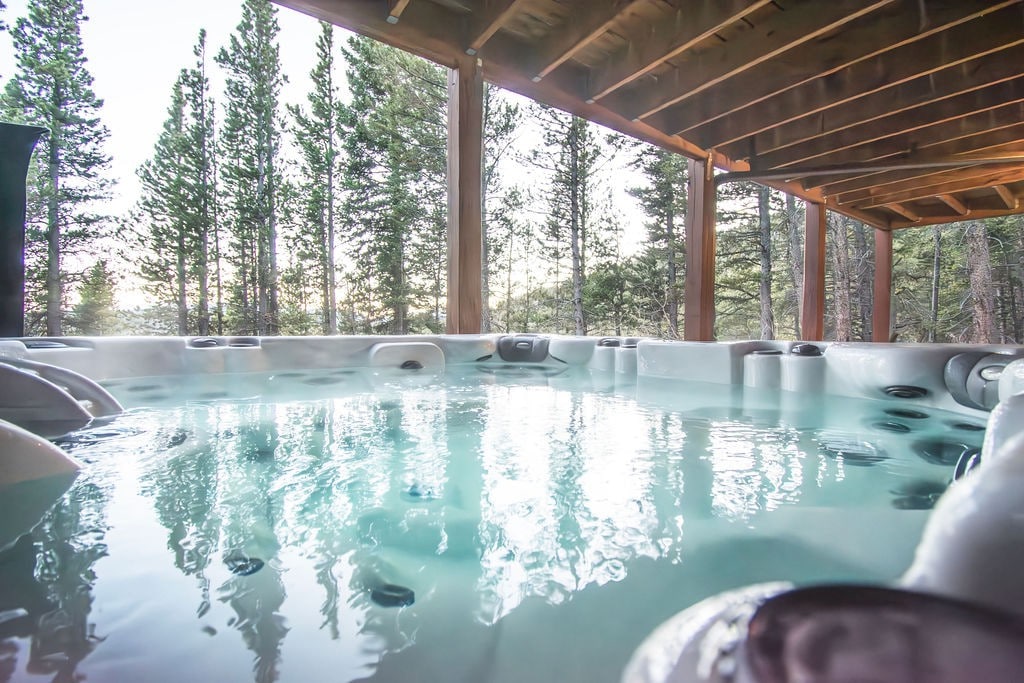 In The Pines Mountain Oasis –30mi to Ski - Hot Tub