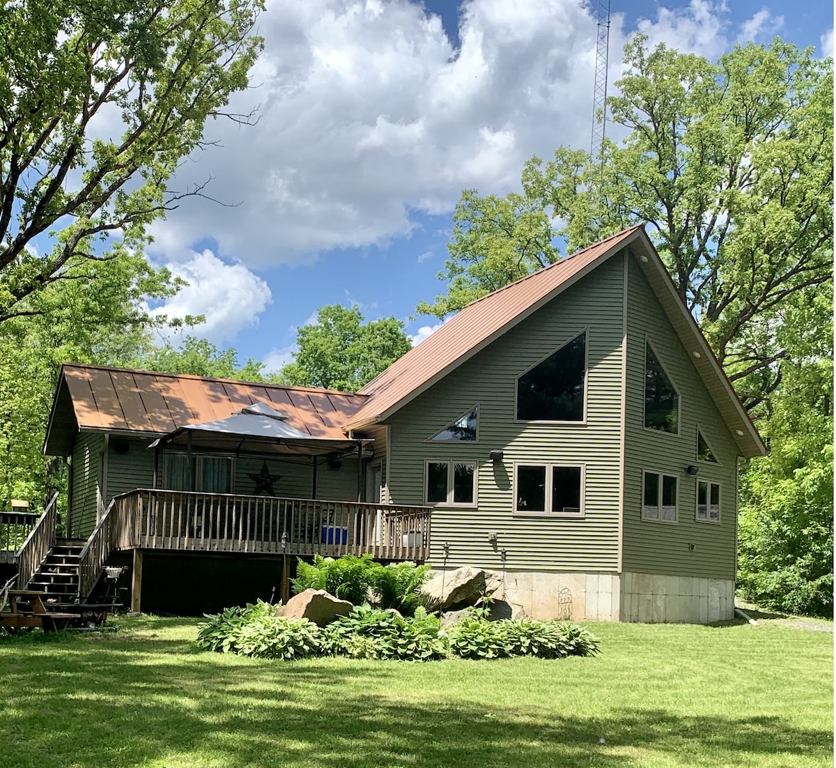 The River House-near Neillsville and Hatfield