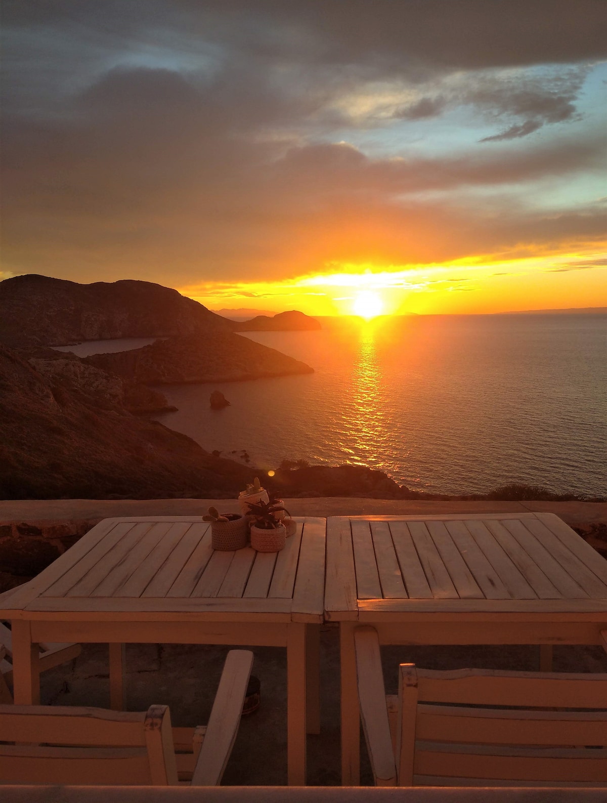 C & C _ Cycladic house with endless sea view