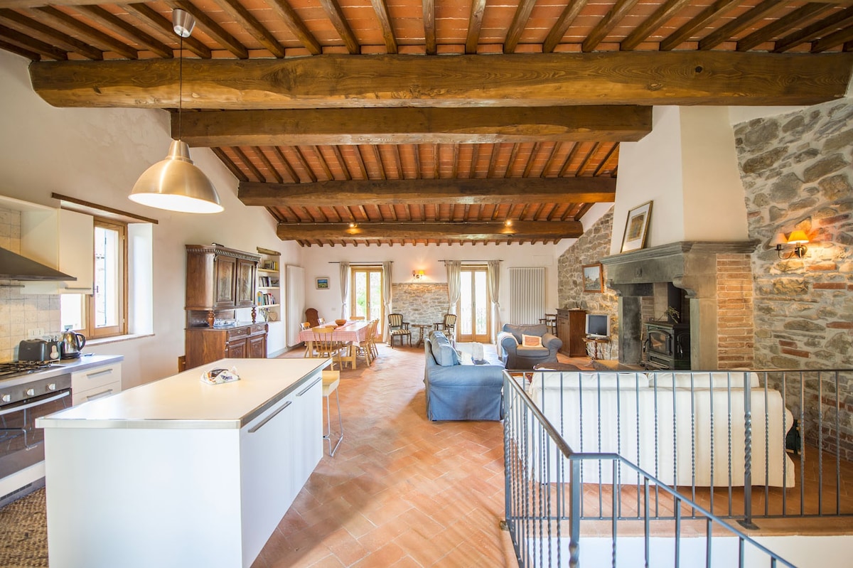 Beautifully restored Tuscany Home