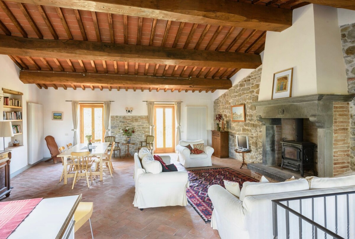 Beautifully restored Tuscany Home