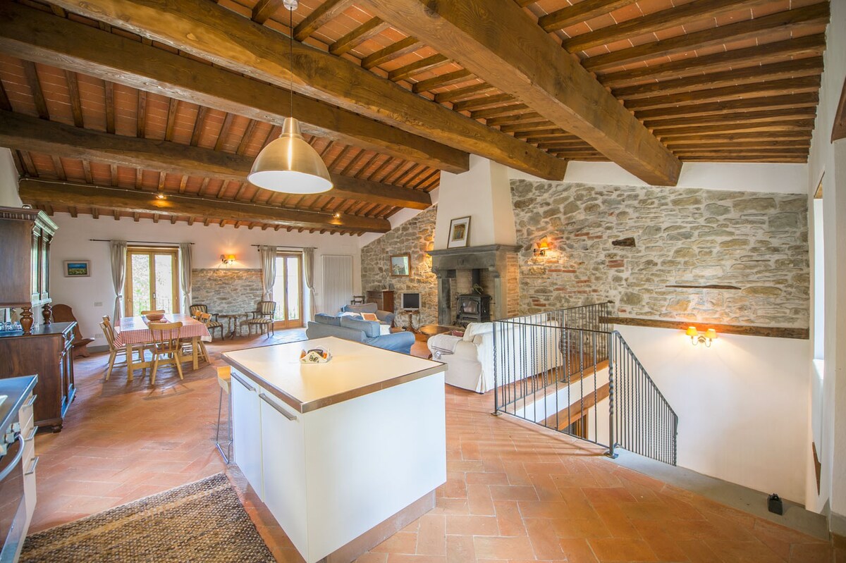 Beautifully restored Tuscany Home