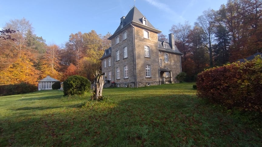 Le Fayais, independent accommodation in a manor