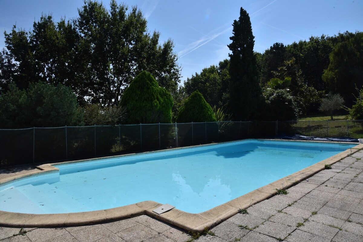 Villa 165m2 3chbre 6pers piscine lac foret privés