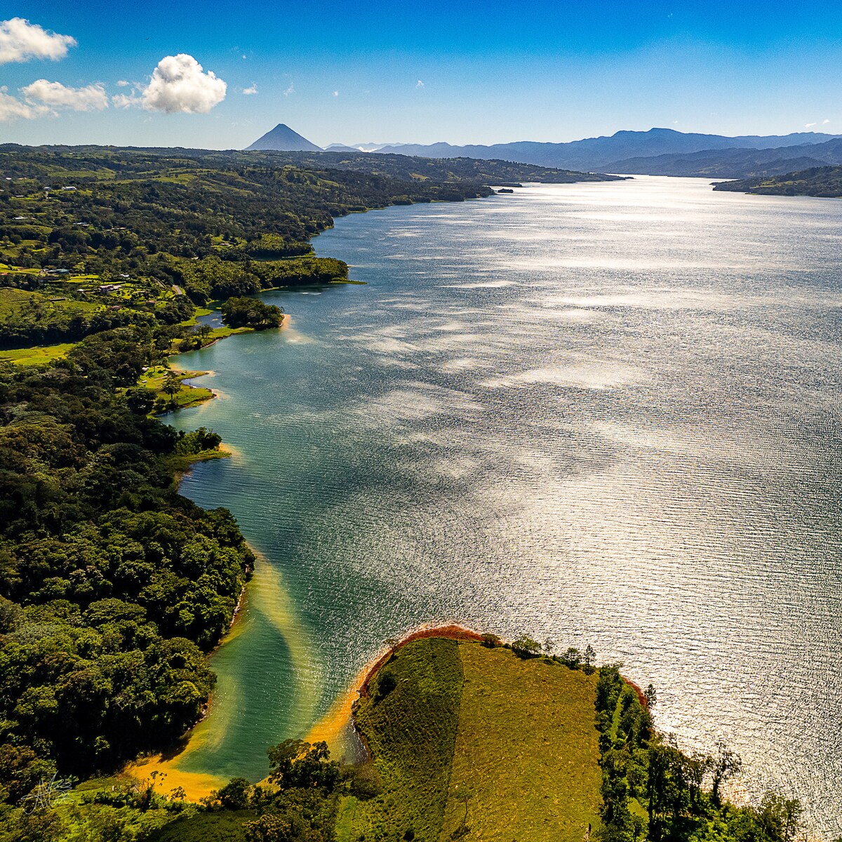 Little Paradise | Lake & Volcano View | #3