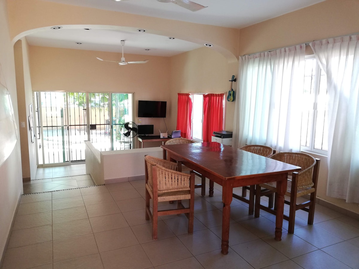 Lovely 1 bedroom apartment with patio.