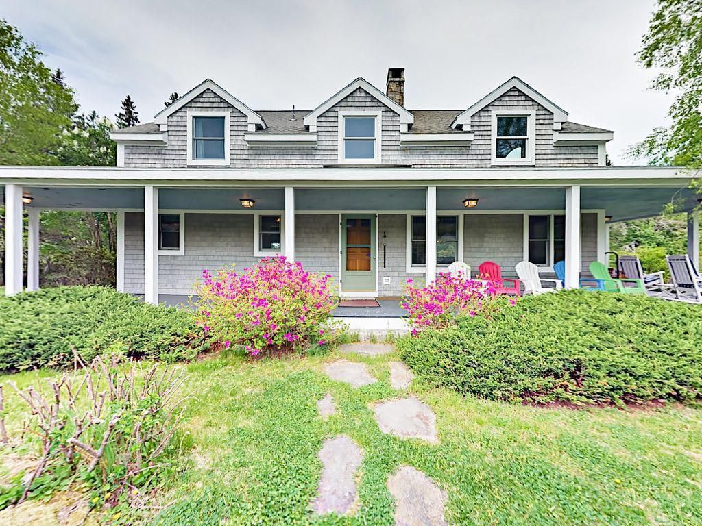 Stunning Post Beam Farmhouse on 34 Private Acres