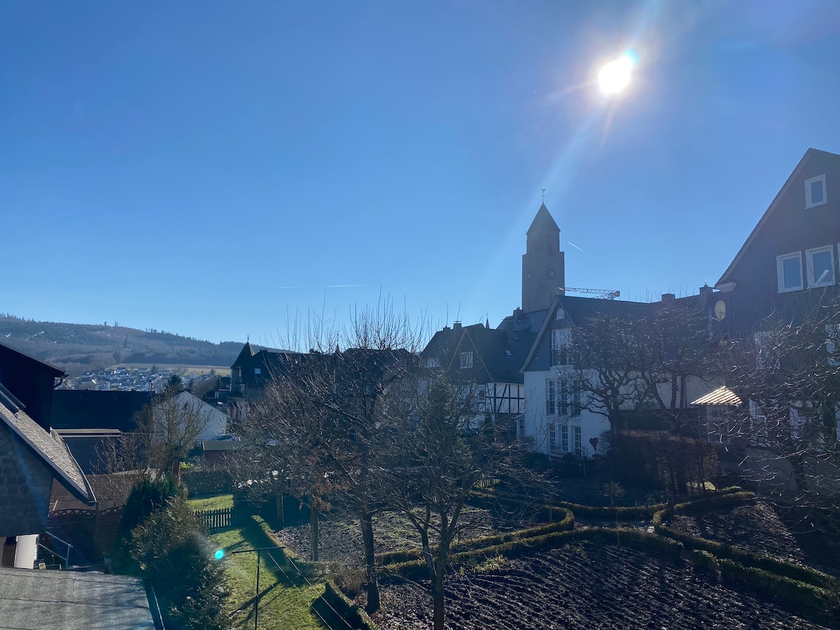 Ferienwohnung + Balkon im Herzen von Schmallenberg