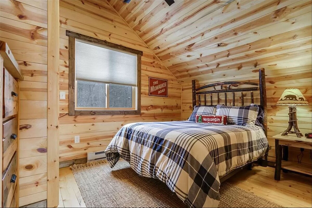 湖畔全新舒适小木屋，让您度过完美的假期！