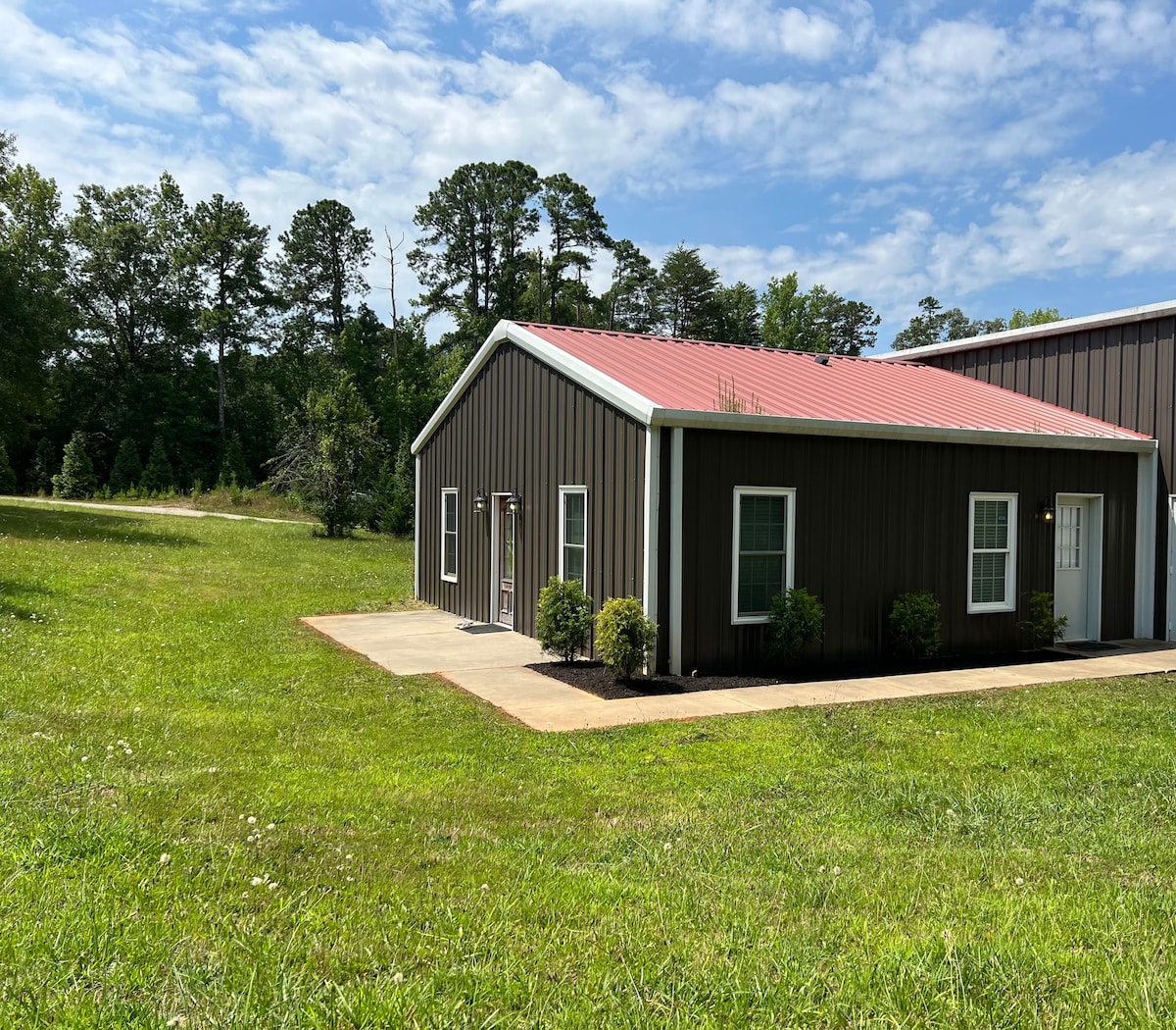 Roebuck 1-bedroom house near BMW, Spartanburg, GSP