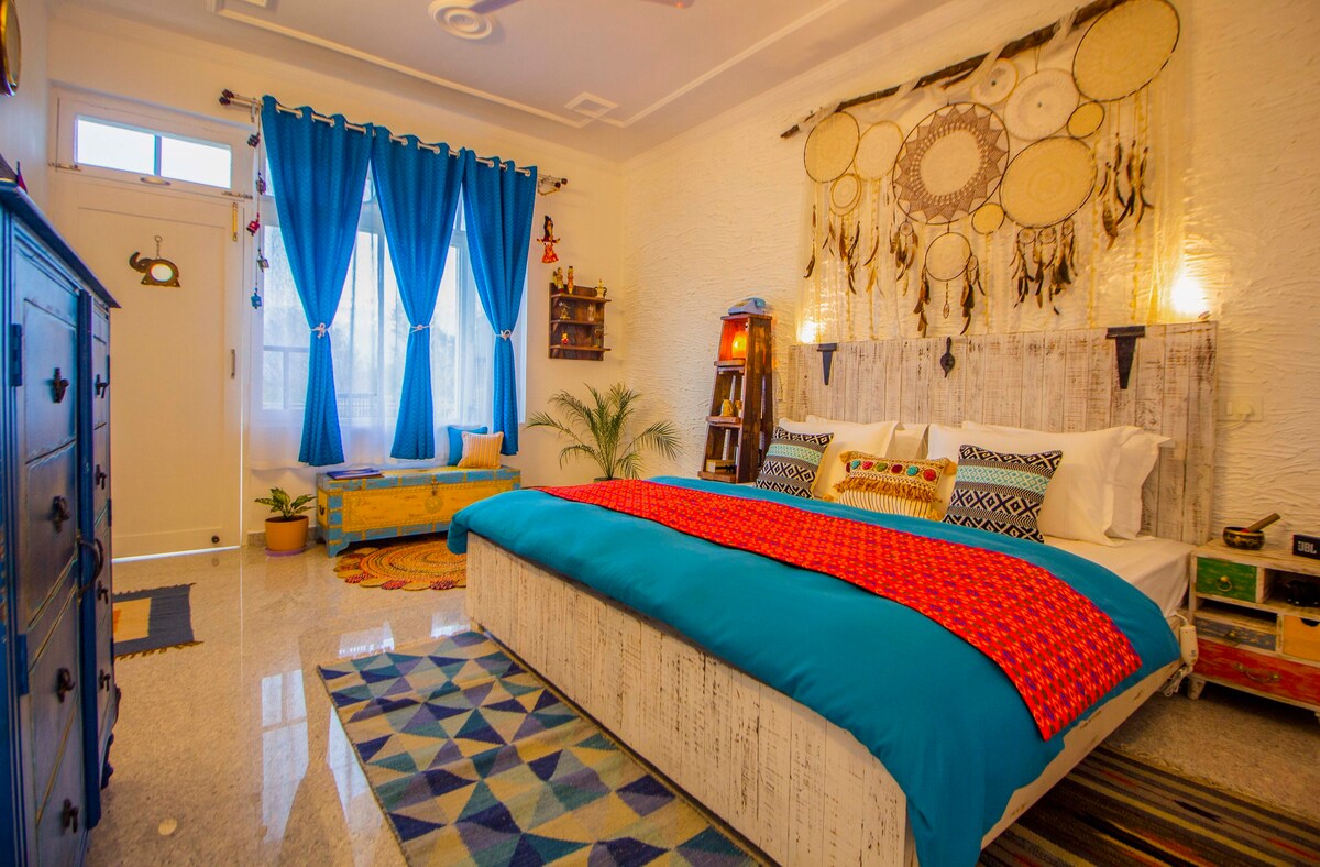 Luxury Boutique Room with Balcony at The Himaal