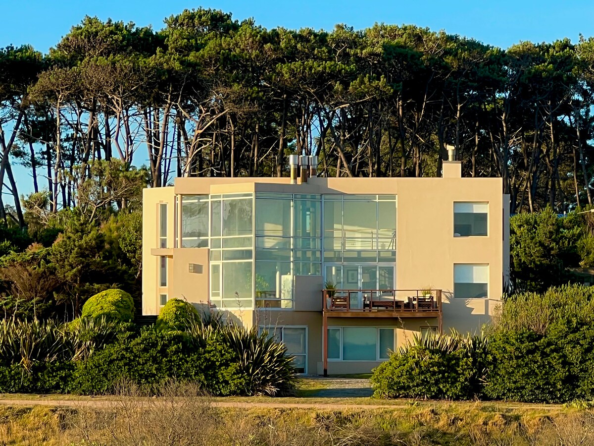 Punta del Este Beachfront House