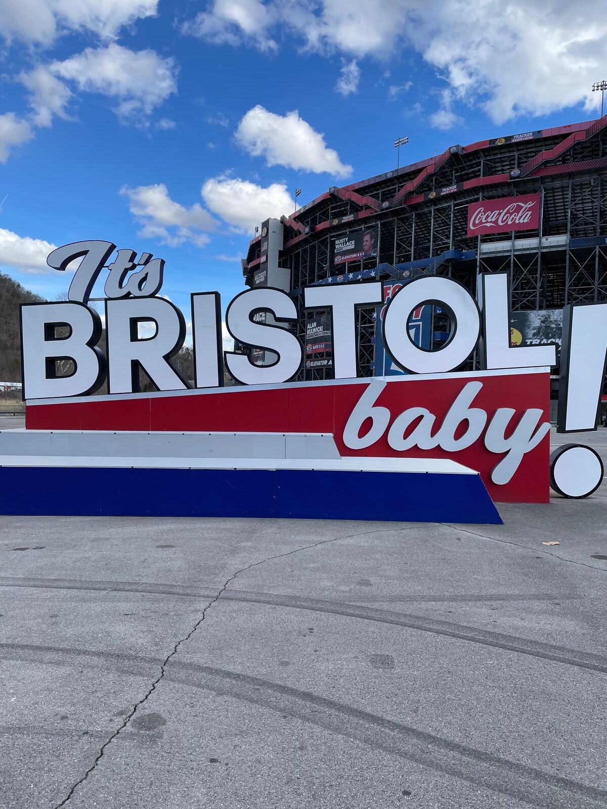 Race Day! Steps from Bristol Motor Speed Way