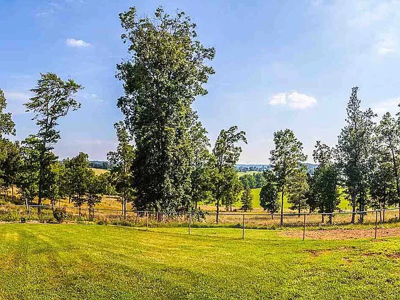 Zion’s Rainbow Ranch with farm animal experience