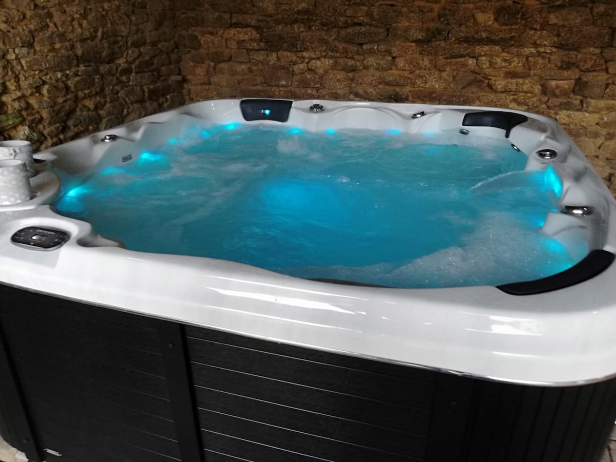 Grande propriété de luxe avec 2 SPAS et billard