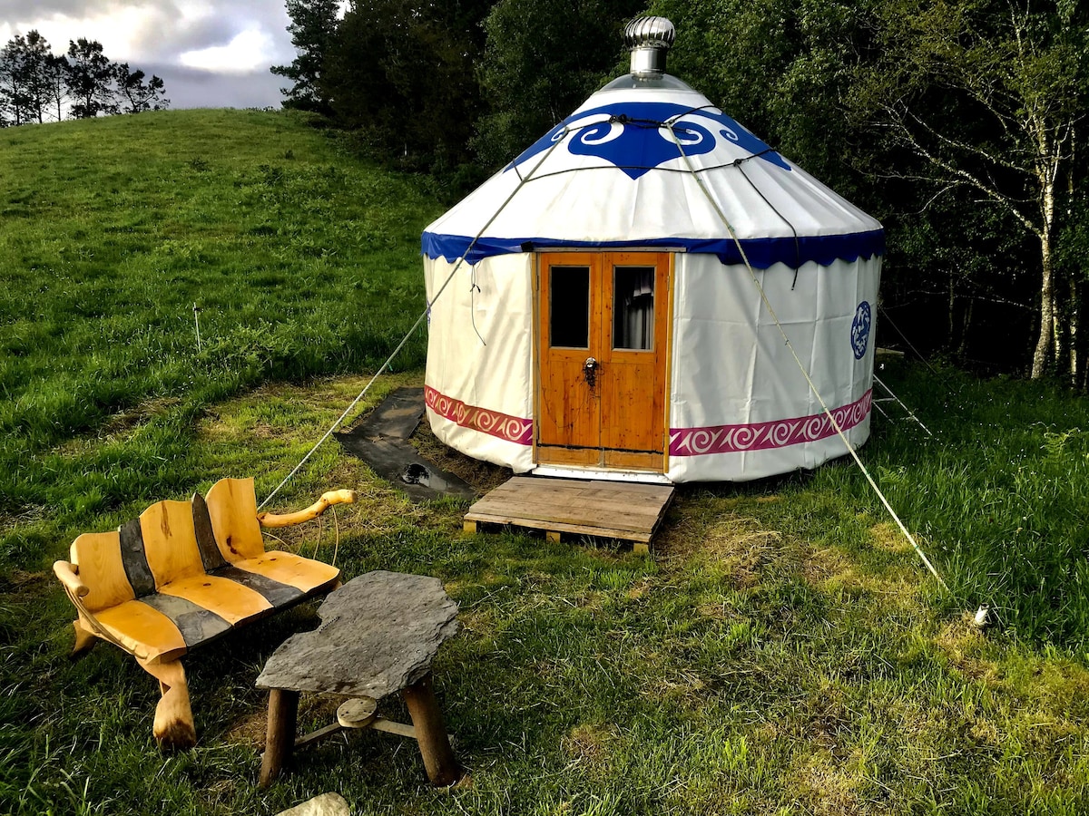 Secret Flow Mountain Resort - 3 person Yurt