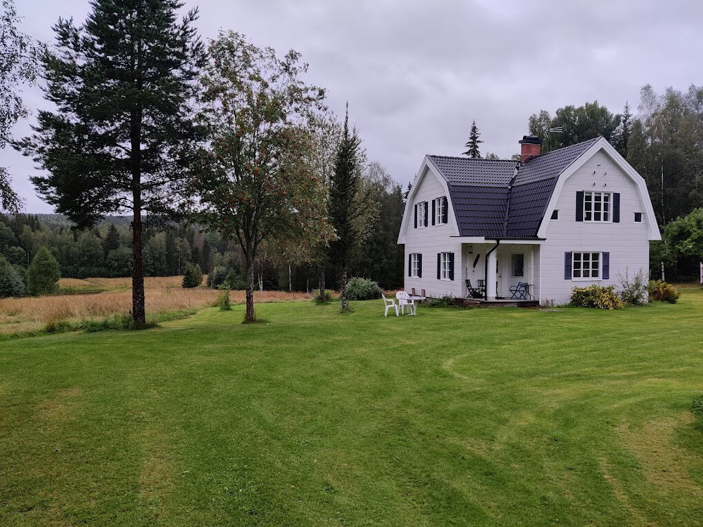 Peaceful house in beautiful countryside.