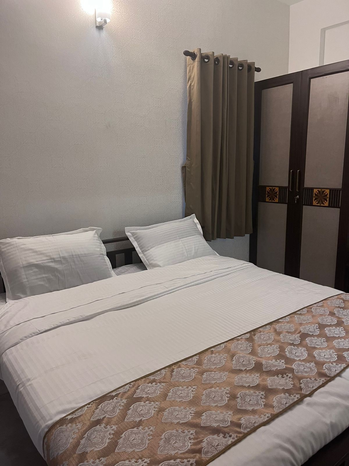 可爱的双床公寓，位于Chennai的中心地带