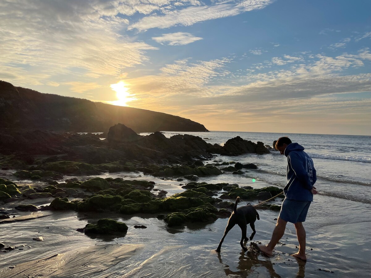 Sea view static caravan in Pembrokeshire