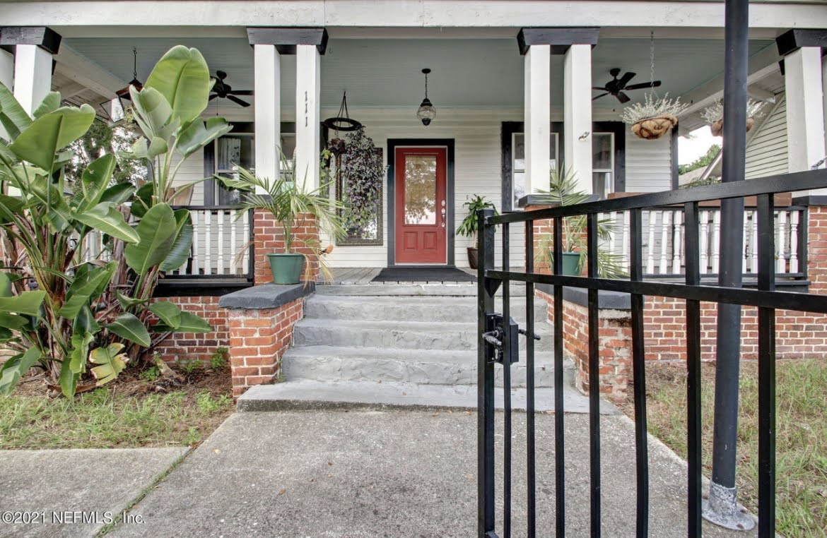 2 BR Historic Craftsman styled Bungalow