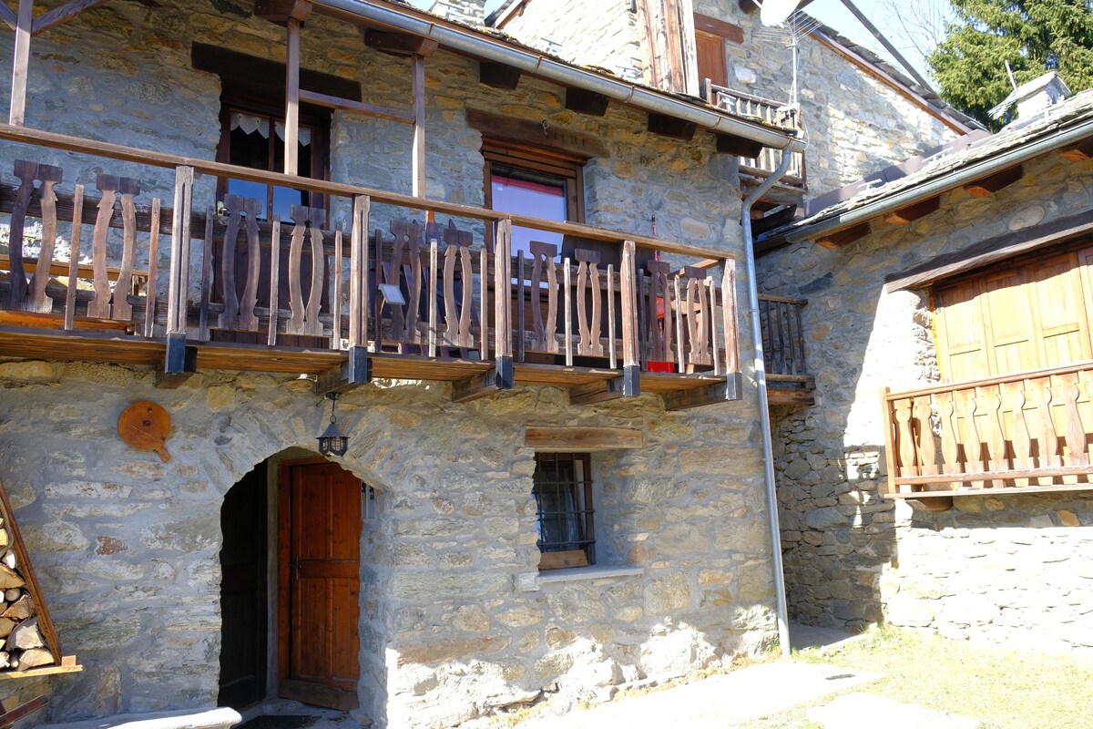 Casa Vacanza Aosta Excenex Arpilles